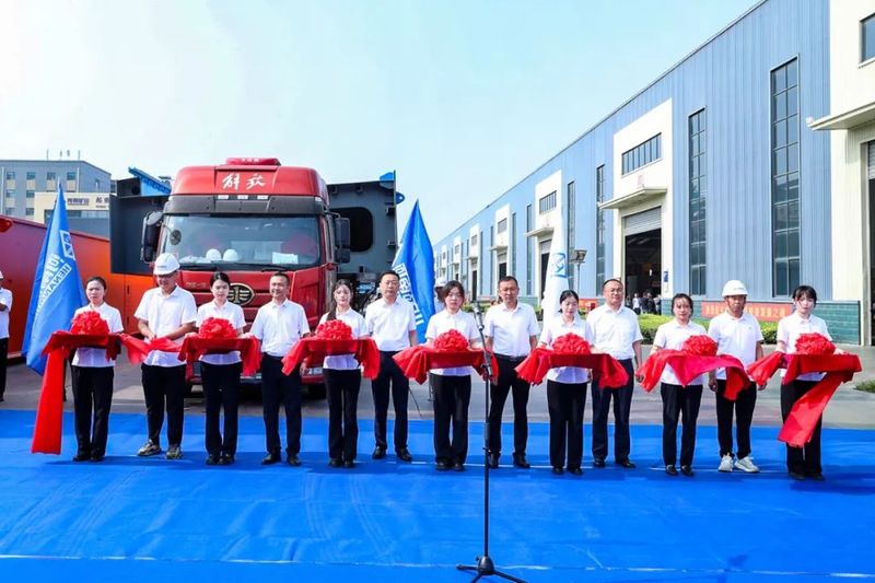 发车！1000t“钢铁巨兽”，助力长江中上游大规模码头建设